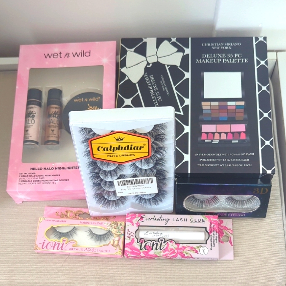 Wet n Wild Halo Highlighter Set ,  Deluxe Makeup Palette and Eyelashes-NEW
